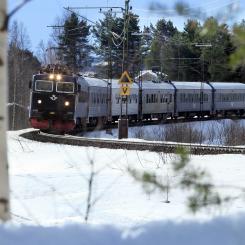 SJ ansvarar för trafiken på sträckan och valde trots inställda avgångar att inte sätta in några ersättningsbussar. Enligt bolaget hade väder- och temperaturförhållandena gjort även vägtransporter osäkra. Foto: SJ