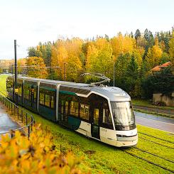 Den första delen av upphandlingen inkluderar beställning av 30 stycken Typ A-spårvagnar och 33 stycken Typ B-spårvagnar, med option på ytterligare tjänster och produkter för att stödja verksamheten och framtida expansioner. Foto: Pääkaupunkiseudun Kaupunkiliikenne Oy