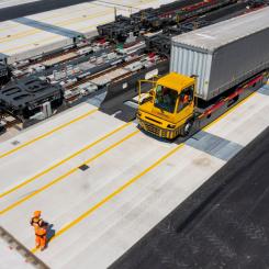 Företagets expansion innefattar planer på att bygga upp till 18 terminaler i Europa under de kommande tio åren, vilket bidrar till en signifikant minskning av kontinentens koldioxidutsläpp inom transportsektorn. Pressfoto: CargoBeamer