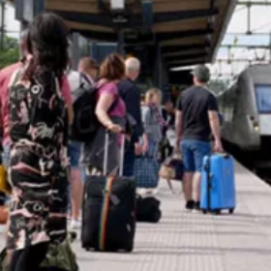 Persontågen nådde en punktlighet på 89,5 procent under augusti. Foto: Trafikverket