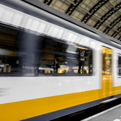 Våren har prövat tålamodet för järnvägsresenärerna när det gäller punktligheten. Arkivbild