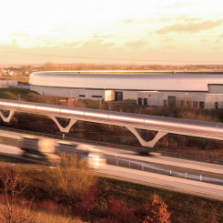 Hyperloop gör det möjligt att resa mellan Stockholm och Göteborg på 32 minuter. Bilder: Kanozi