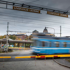 I sommar får Roslagsbanans resenärer åka buss medan SL bygger en planskild korsning. Foto: SL