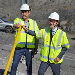 Nu är första rälsen lagd på Norrbotniabanan. Foto: Trafikverket