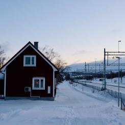 Abisko tågstation. Foto: Jian Liu/Unsplash