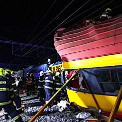 Enligt första undersökningar tyder mycket på att tåg Ex 1021 inte observerade ett rött ljus. Foto: Screenshot/ sändningsbild: Kredit: Tageschau