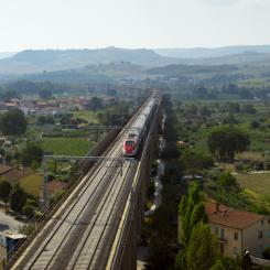 Tåg påväg genom Italien. Foto: Icomera