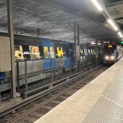 Nyligen föll en man ned på spåret på Gamla stans tunnelbanestation och blev liggande där i 10 minuter innan han blev överkörd. Foto: Stina Wickenberg