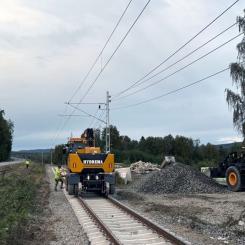 Arbetet med att återställa banan har pågått intensivt i flera veckor. Bild från Prästmon i Härnösands kommun. Foto: Trafikverket