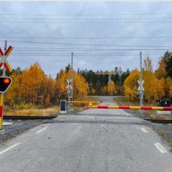 Pågående arbeten av Folkhögskolevägens järnvägsövergång. Foto: Trafikverket