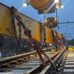 Växelbyte i Vingåker. Foto: Vossloh.